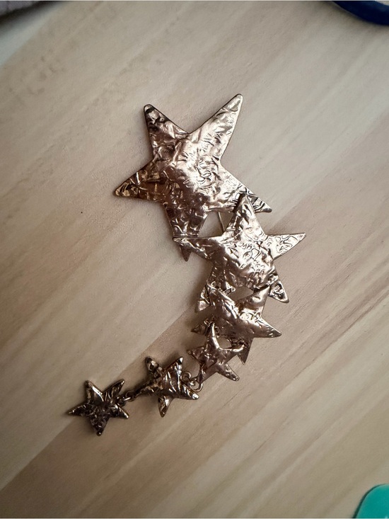 Free People Jewelry - Free People Gold Star Cascade Brooch